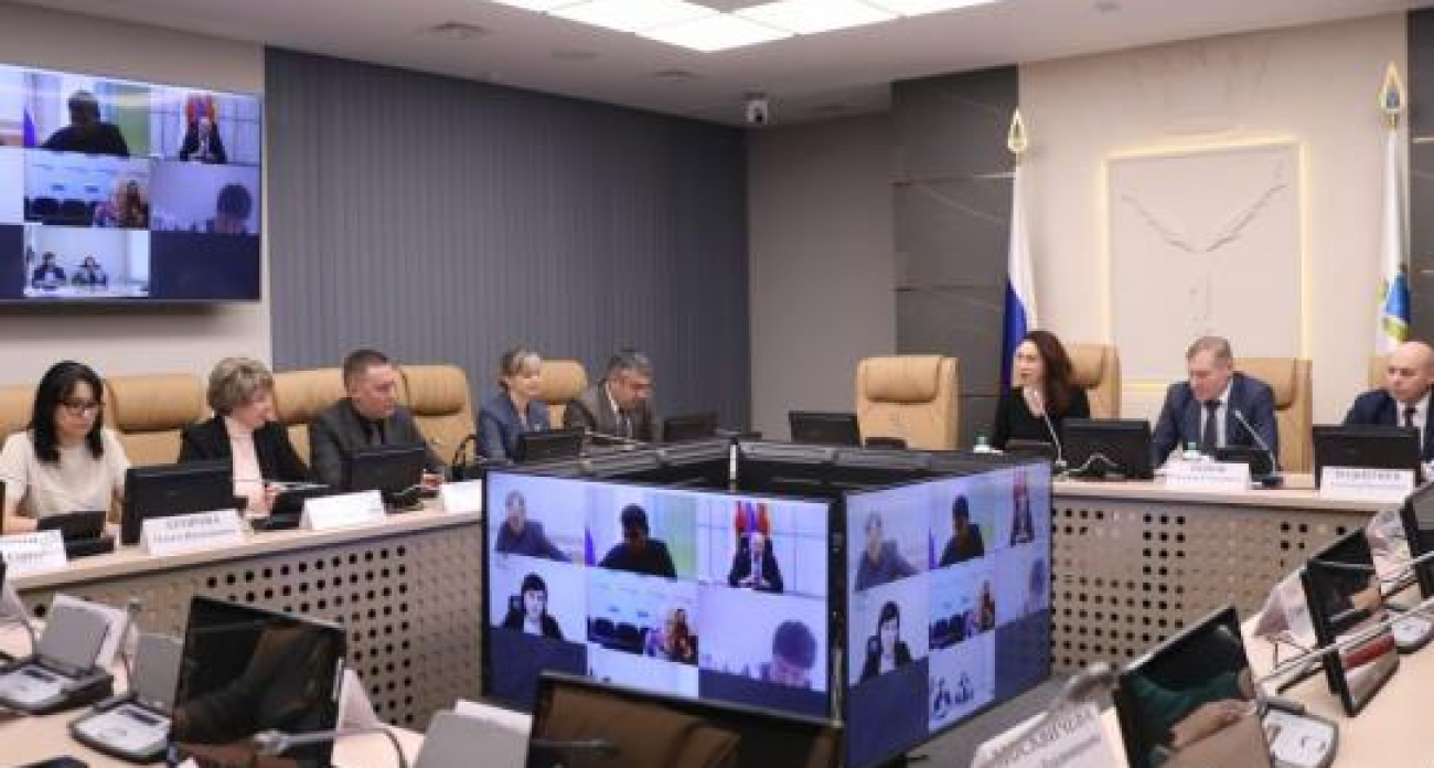 Единое меню для школ: депутаты требуют запустить аукционы уже в декабре 2025 года