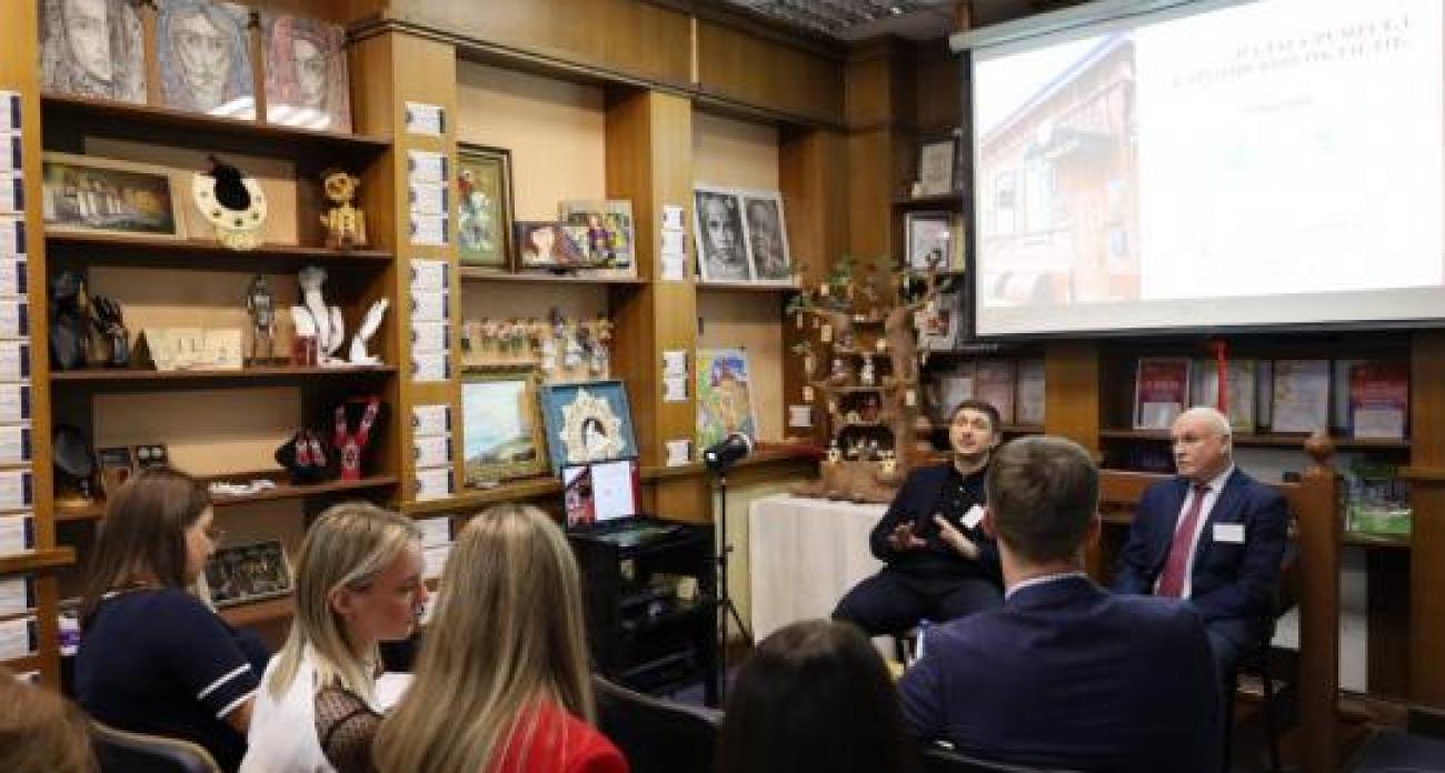 Саратов ищет способ спасти ремесла: министр слушает мастеров