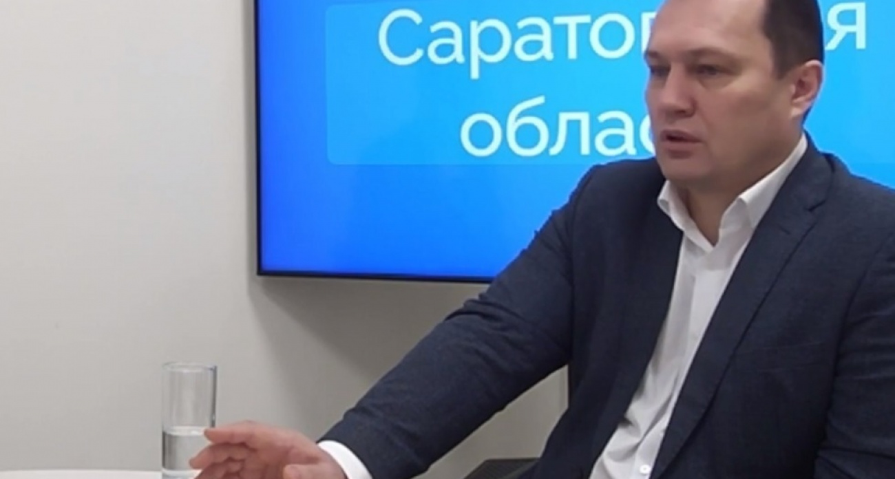 Дети катаются на льдинах": в Вольске и Балаково процветает смертельная "народная забава