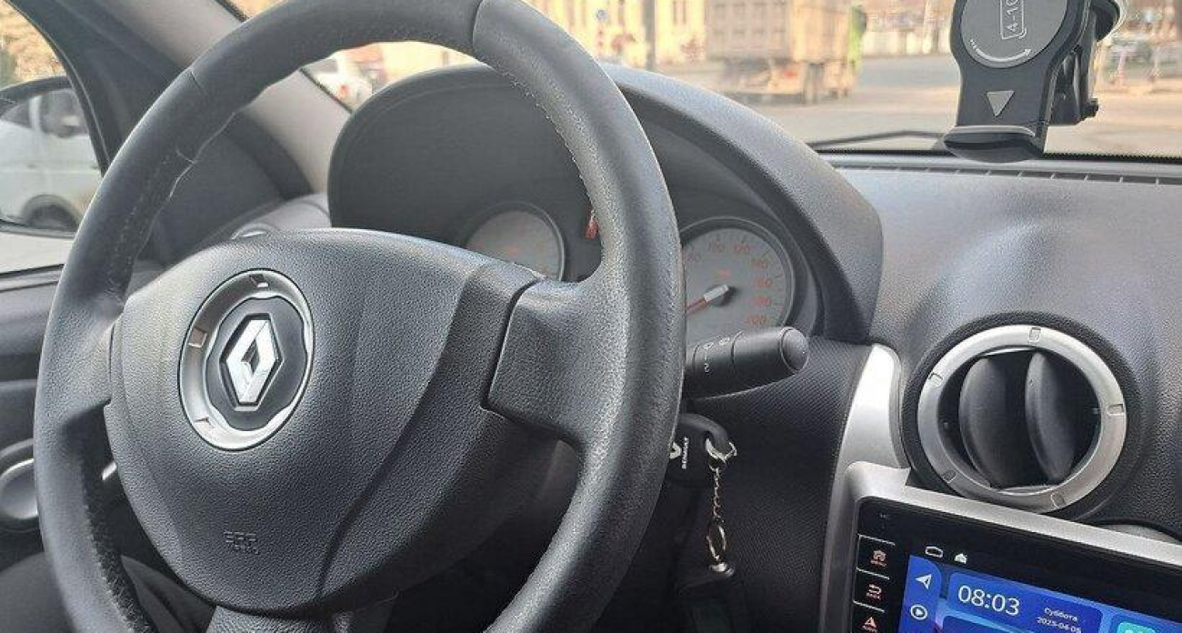 Саратовец выбил 780 тысяч у автосервиса через приставов за испорченный Renault