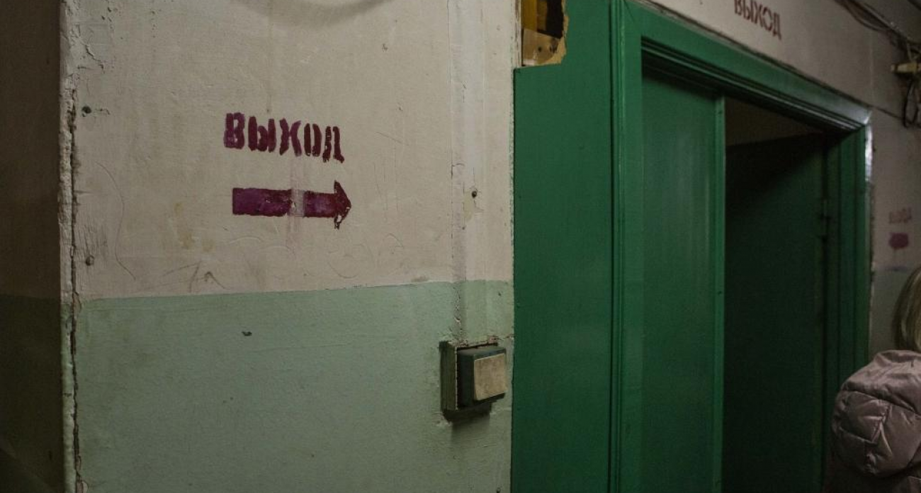 Семья 5 лет живет в доме под угрозой обрушения: Бастрыкин взялся за чиновников Югры