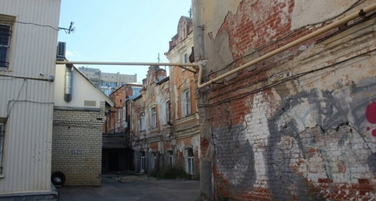 Бастрыкин потребовал доклад по аварийному дому-памятнику на Яблочкова: жильцов не расселяют уже 4 года