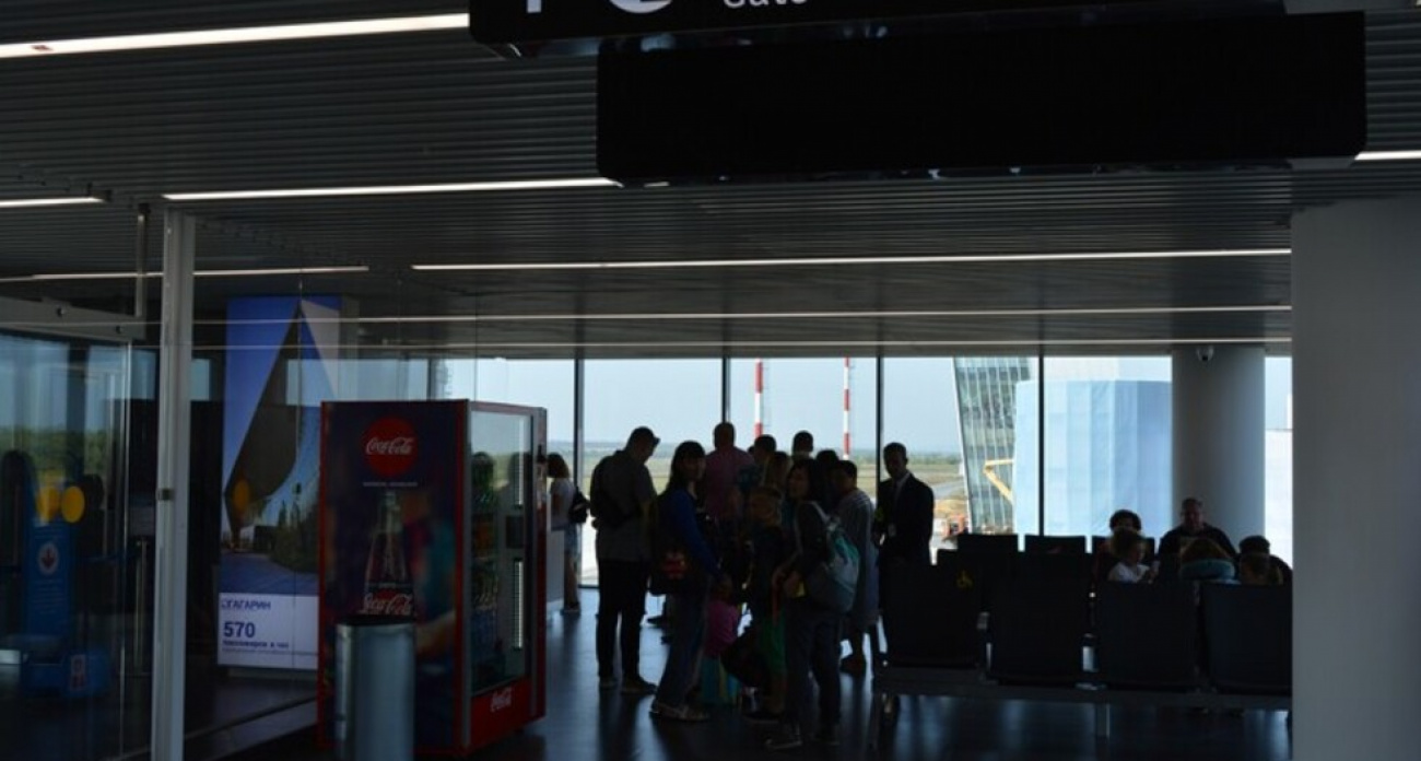 После сбития 12 БПЛА над Саратовской областью аэропорт "Гагарин" парализован на 6 часов