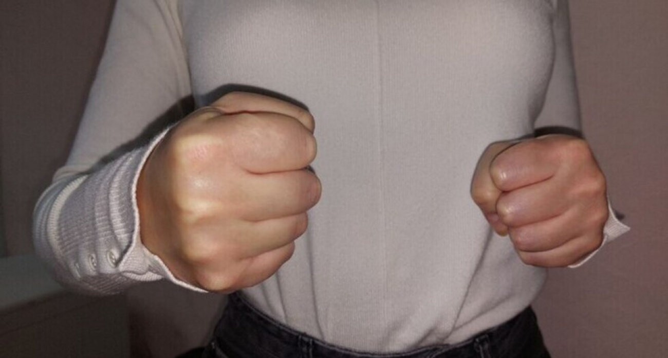 В Саратове 18-летняя студентка сломала шейный позвонок однокурснице из-за мужского внимания на вечеринке