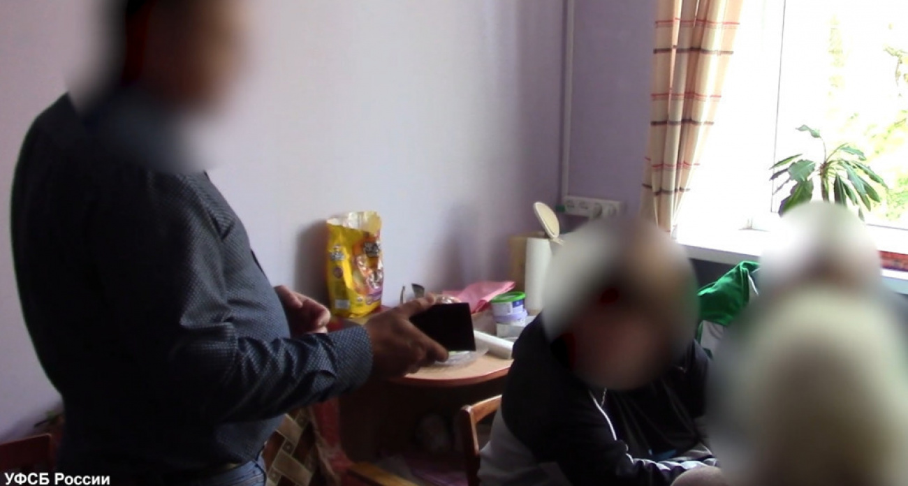 Жительница ЗАТО Светлый получила три административных дела за участие в экстремистской организации "АллатРа"