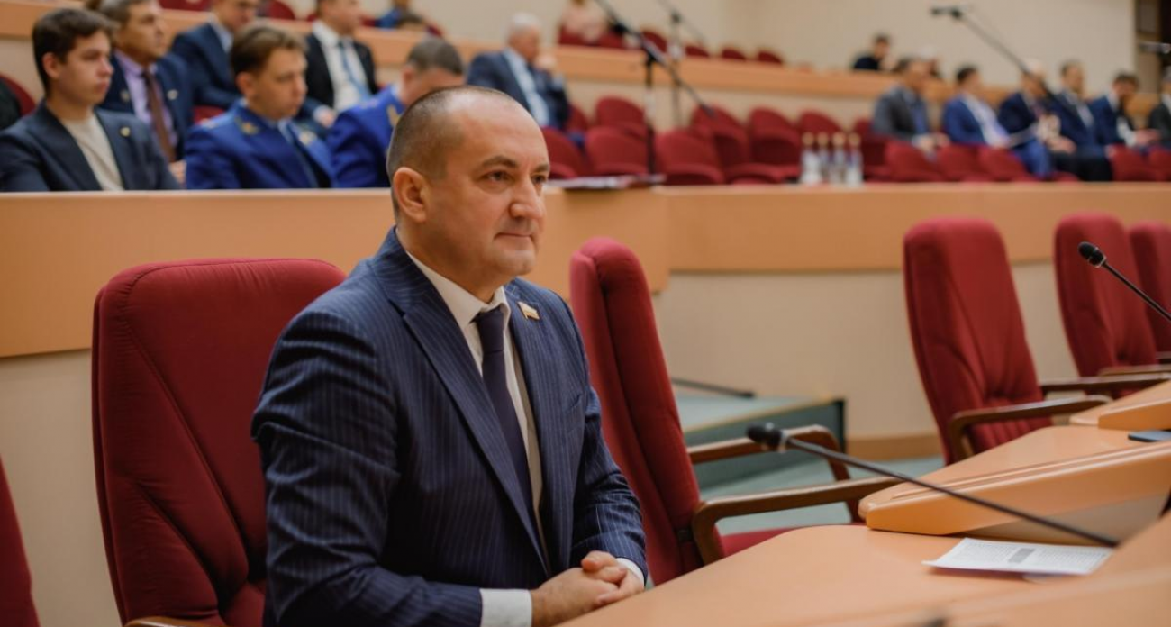 Калинин и Миронов требуют отменить повышение тарифов на 1,7% с января