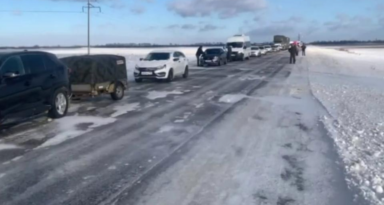 Саратов после урагана: открыли пять федеральных трасс с 14:00