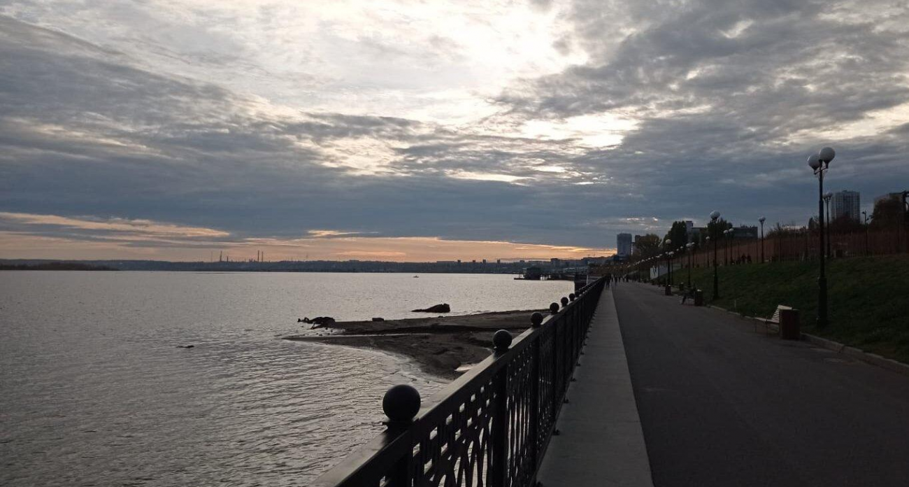 Саратов ужесточит контроль на воде: запрет на выход судов с 8 декабря