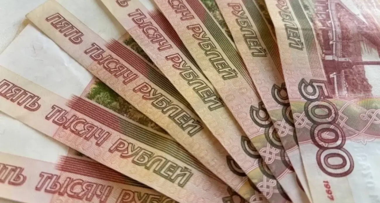 39% саратовцев ждут премию, но треть работодателей откажет в 13-й зарплате