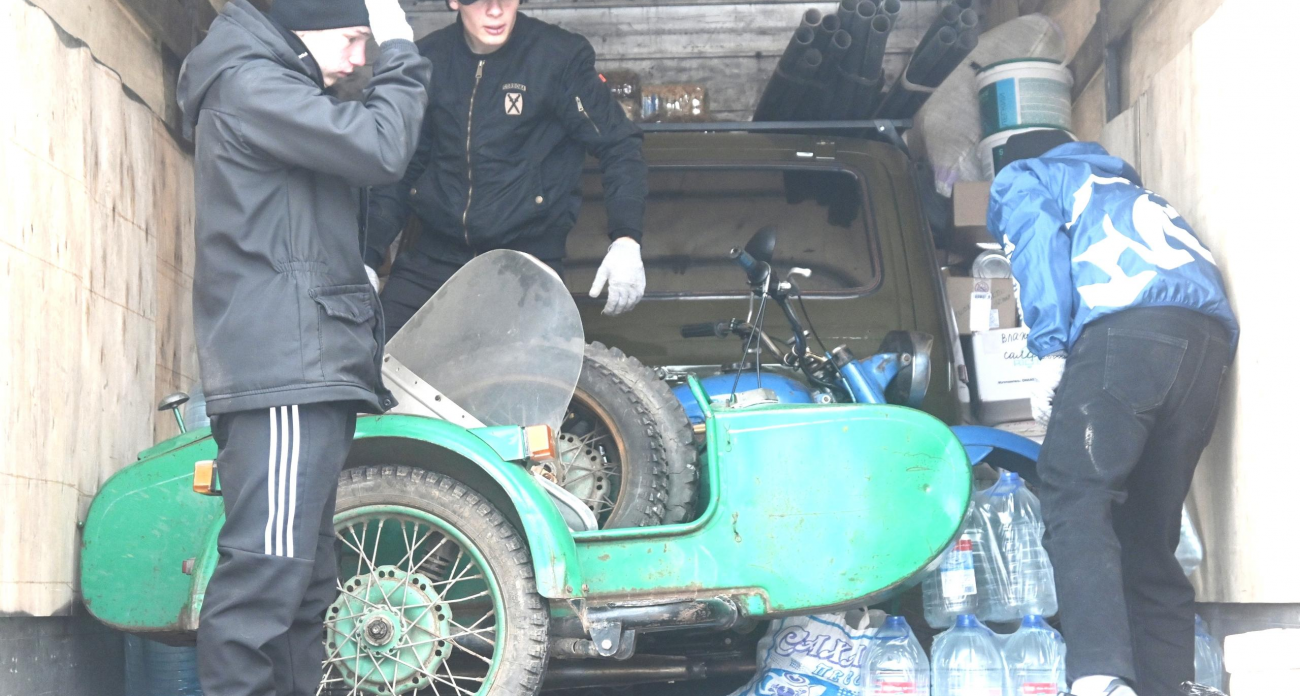 Вольск отправил бойцам СВО «Ниву», «Урал» и генератор в одной посылке