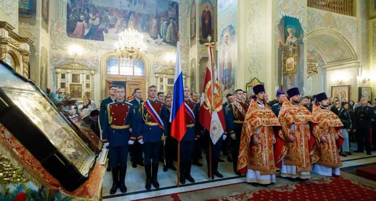 Саратовский собор объединил сотни за молитвой о победе и мире