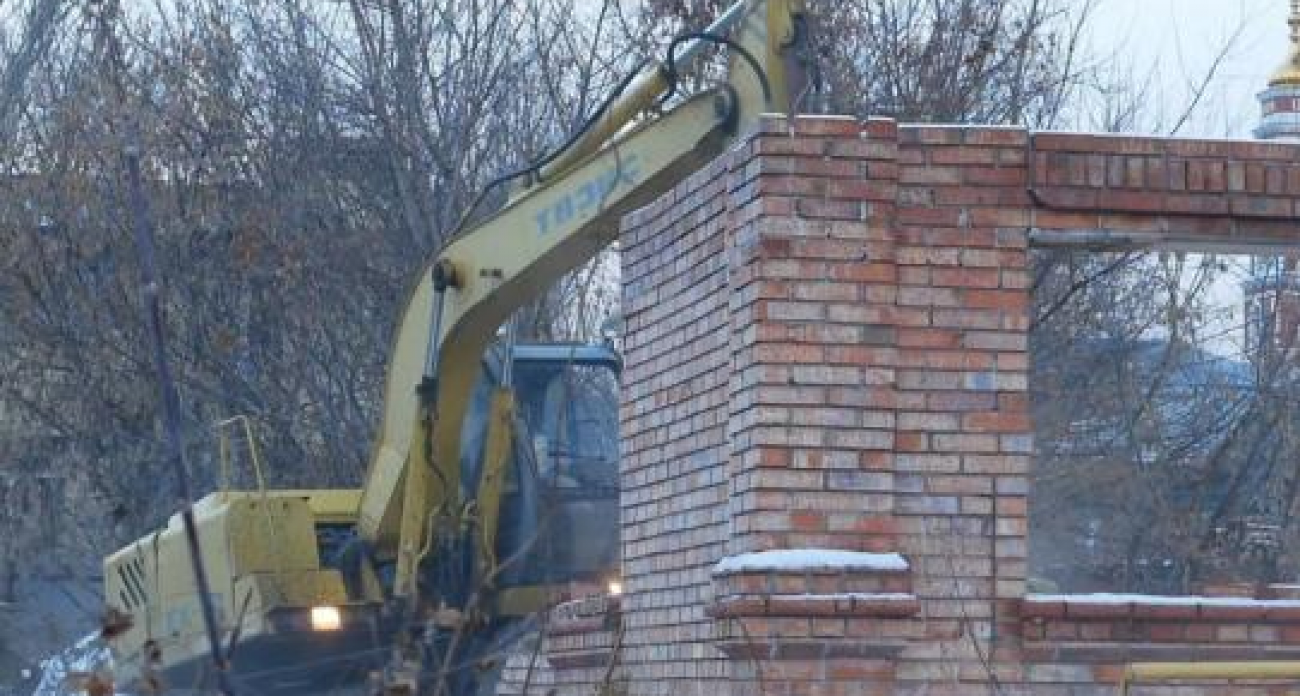 Снесены первые дома для строительства двух транспортных развязок города