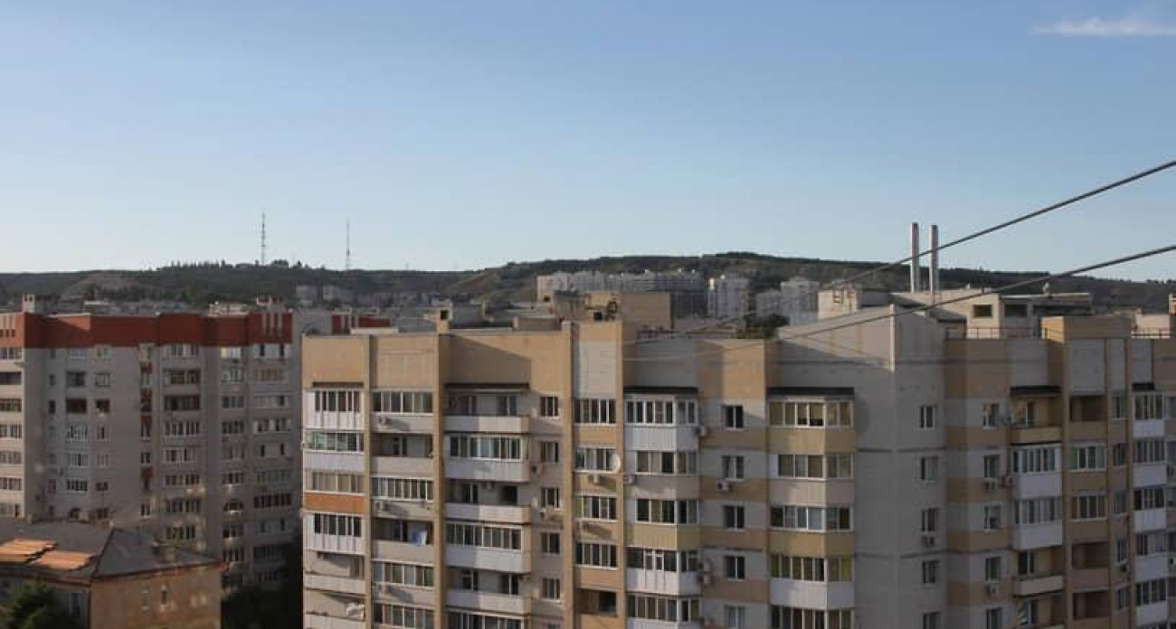 Чиновник осужден за фальшивое одобрение дома без электричества и отопления