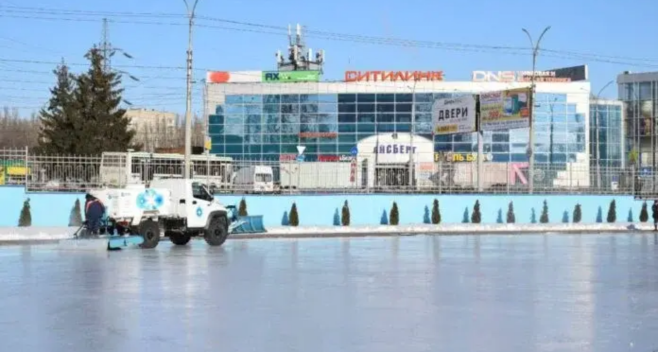 Каток на «Волге» закрылся из-за оттепели на неопределённый срок