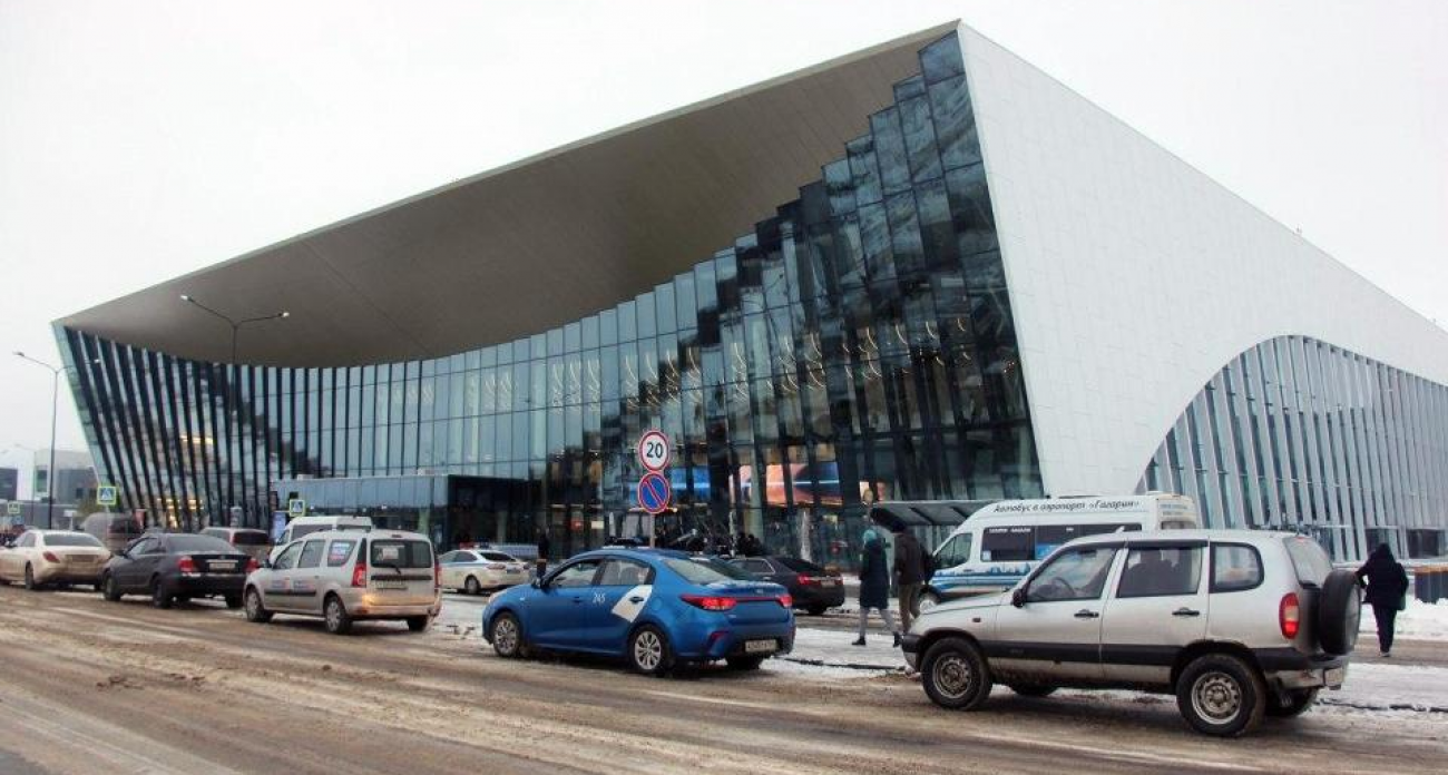 Саратов на боевой готовности: аэропорт закрыт, сирены звучат по городу