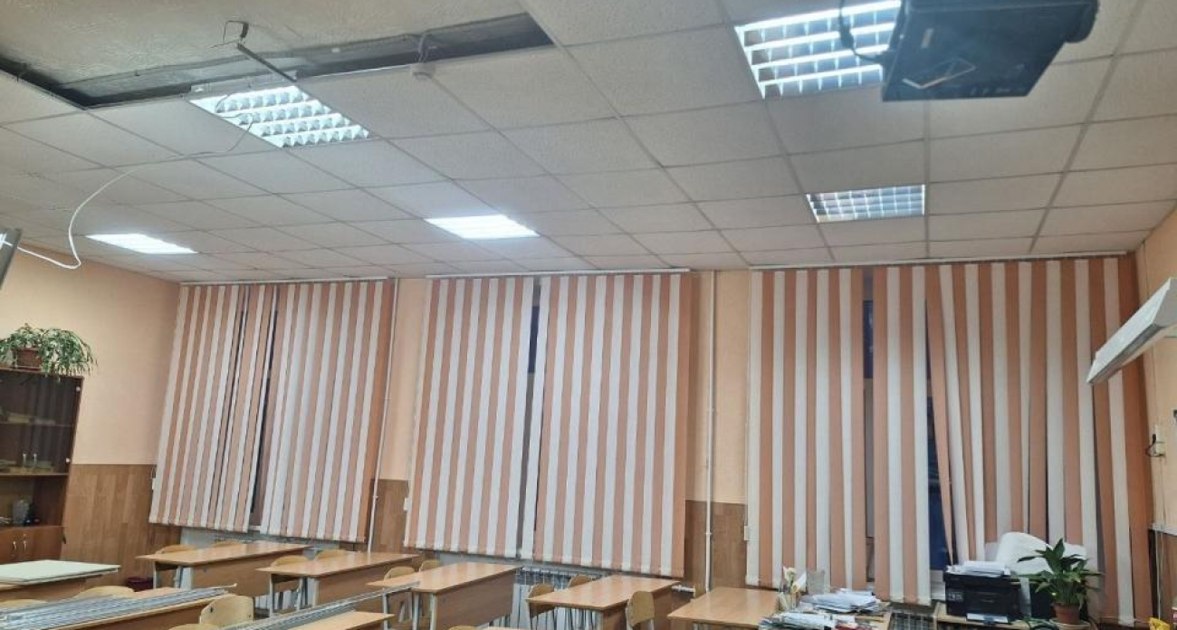 «Чудом никто не пострадал»: глава Следкома Бастрыкин требует уголовного дела после обрушения потолка в саратовской школе №71