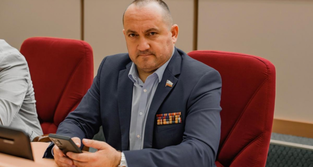 Полковник запаса требует для врачей и учителей жилье, повышенные пенсии и 2-кратное увеличение зарплат