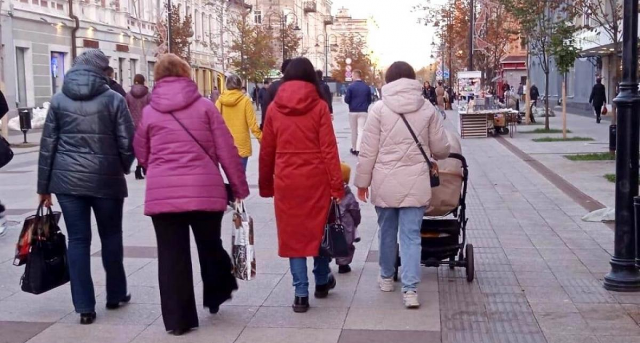 Пособие при рождении ребёнка вырастет до 28,5 тысяч рублей: родителям двойни и тройни заплатят за каждого