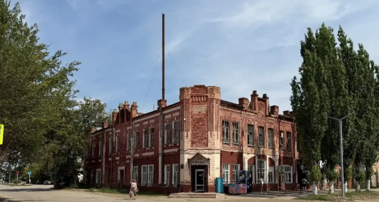 Магазин Думлера и волостной Совет 1918 года: как Красный Кут спас архитектурные доминанты центра