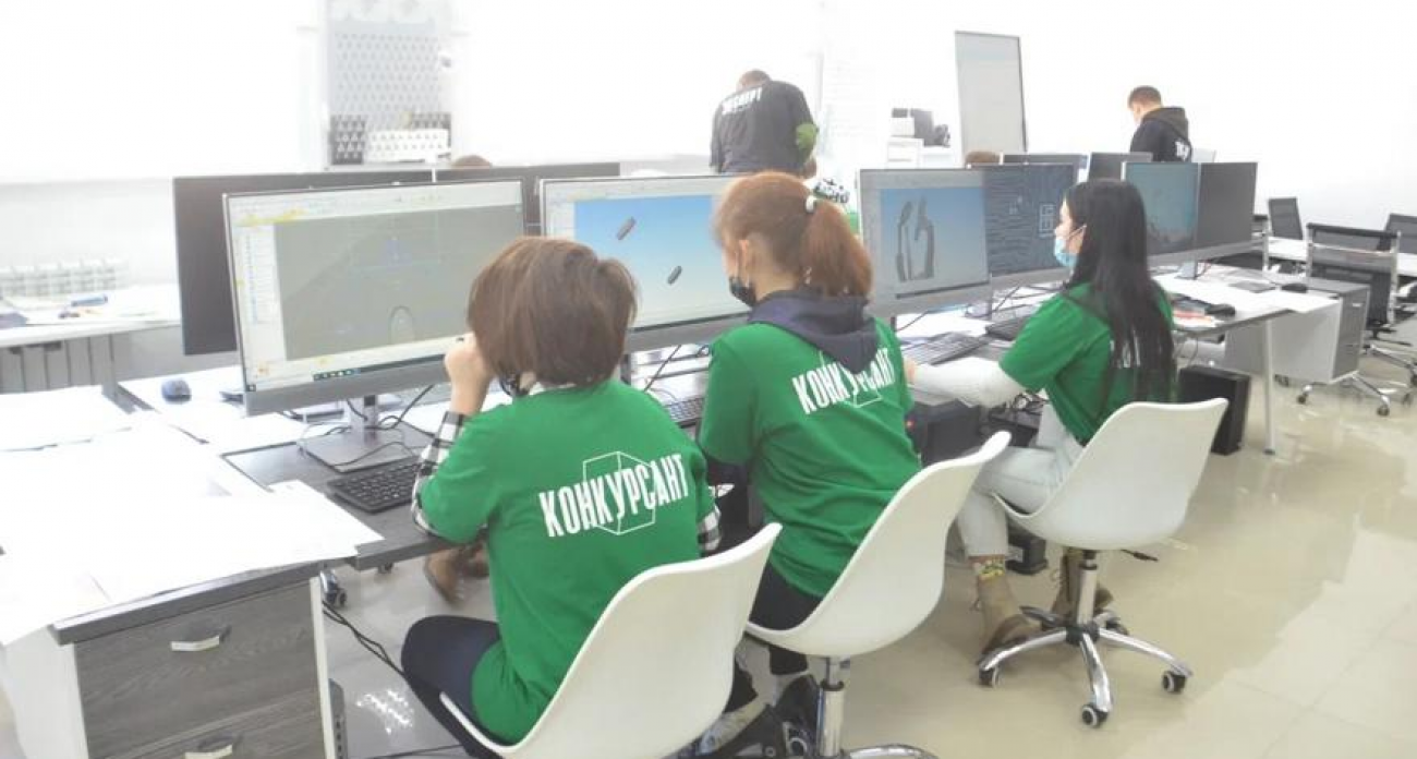 Рекорд участия: 107 тысяч саратовских школьников сражаются за право выйти в финал Всероссийской олимпиады по 24 дисциплинам