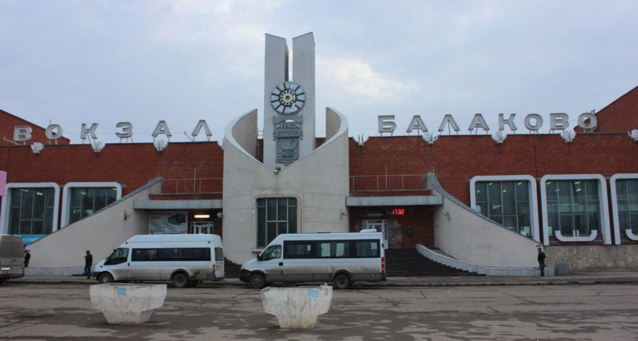 Победители школьного конкурса мёрзли 5 часов: 11 балаковских школьников везли в Саратов в неотапливаемой электричке в -30°C