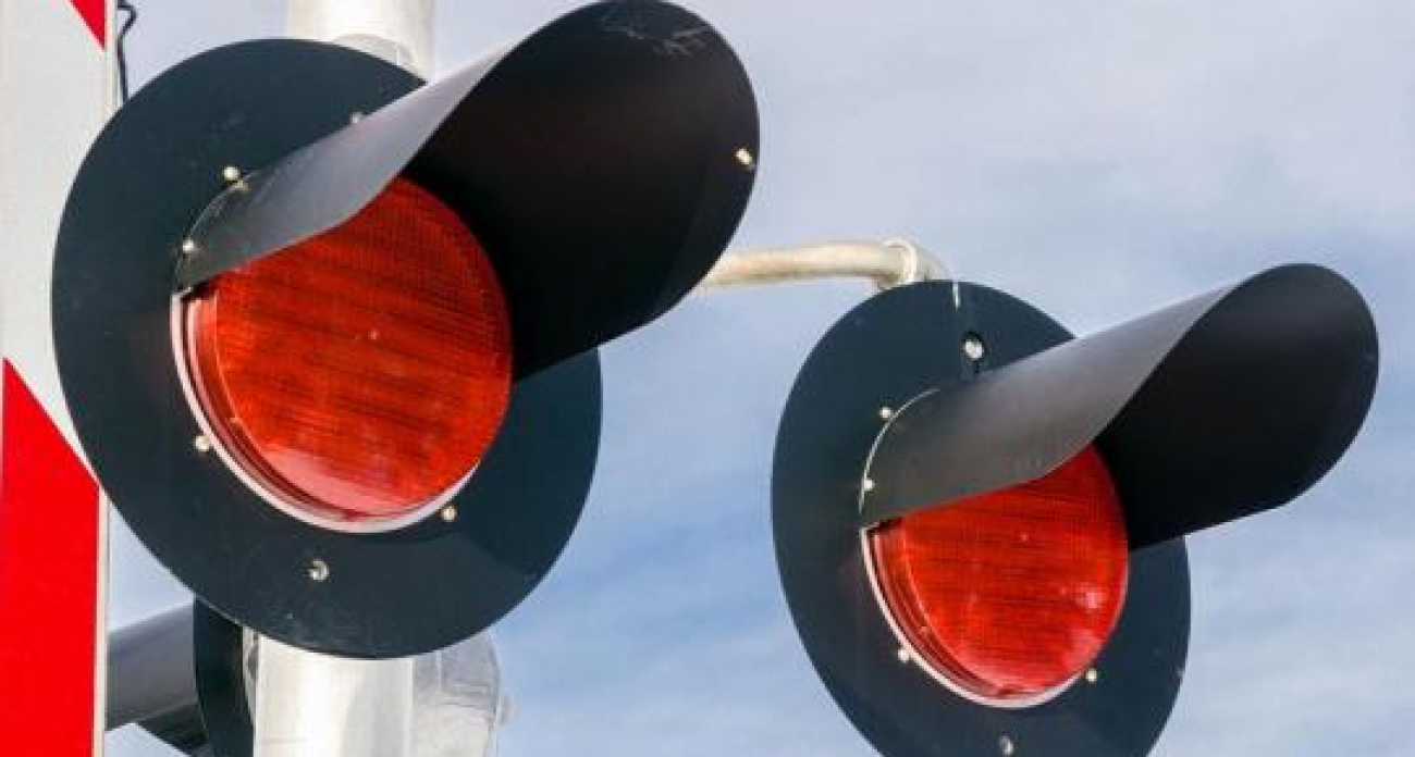 5 часов без проезда: железнодорожный переезд на Расловку закроют 2 февраля для ремонта