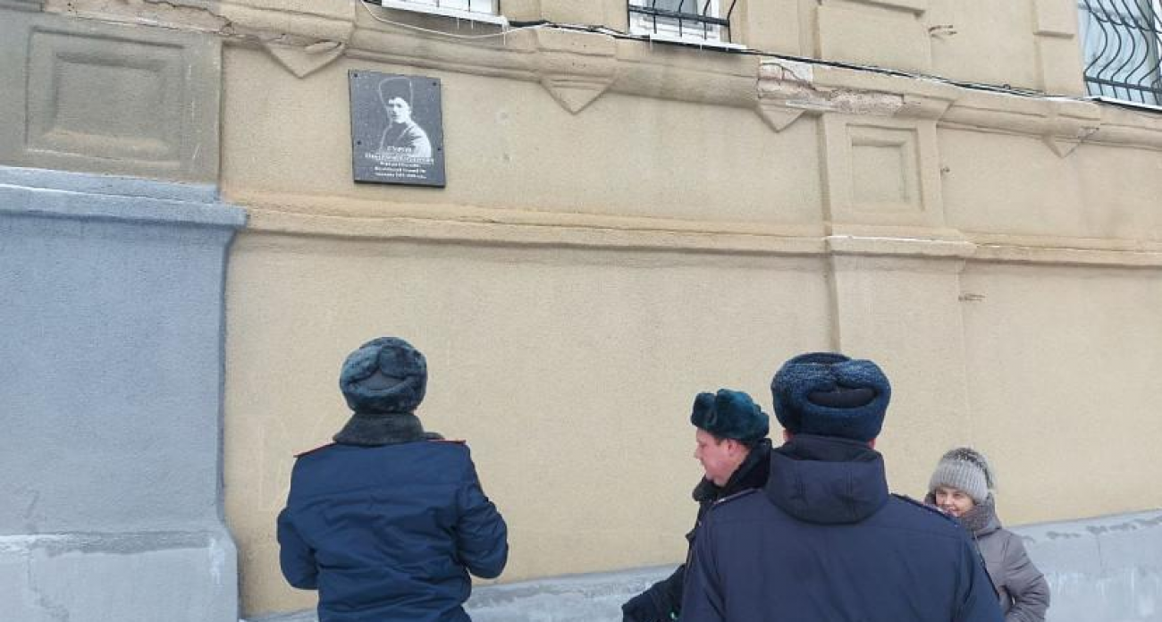 К 139-летию Чапаева: в Пугачеве увековечили память командира кавалерии 25-й дивизии и первого начальника милиции