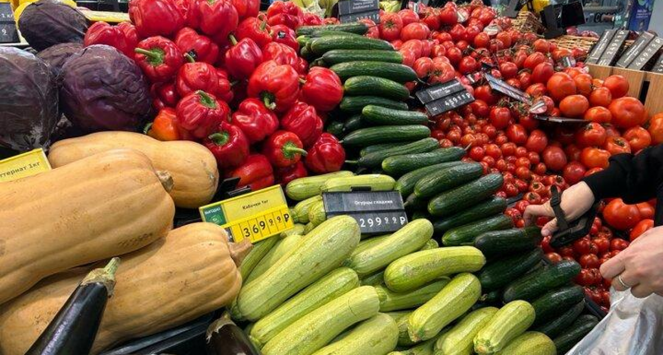 Продуктовая корзина в Саратовской области подорожала на 104 рубля за месяц — уже 6404 рубля