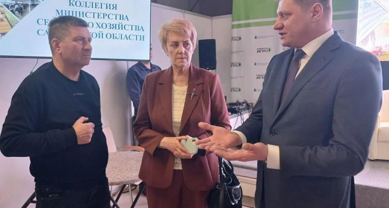 Курс на аграрный прорыв: Василий Котов озвучил стратегию развития саратовского АПК после итогов 2025 года