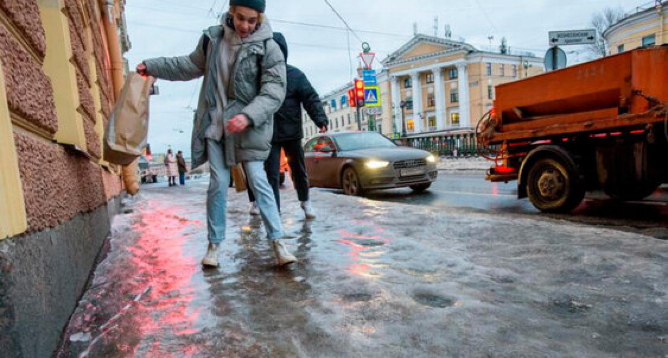 До 20 тысяч за моральный ущерб: как получить деньги за травму на льду