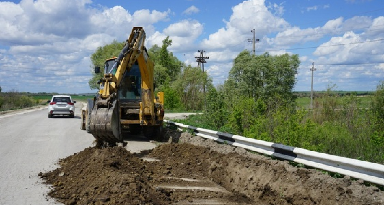 23-километровую дорогу для 1700 жителей достроят через два года