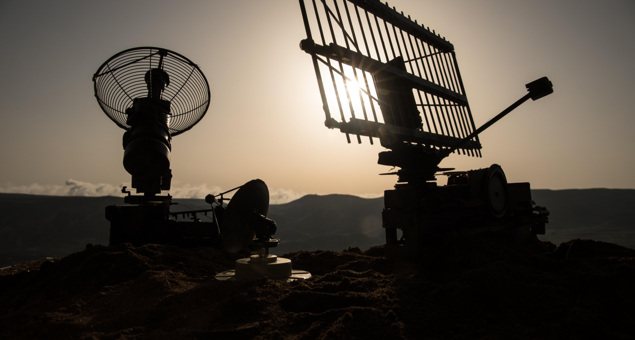 20 взрывов за полчаса: ПВО отбивает массированную атаку дронов на Саратов