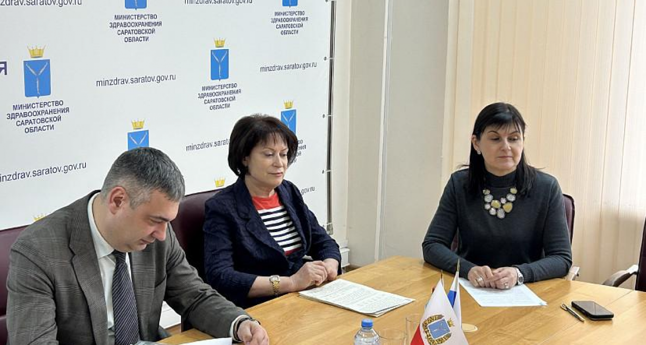 COVID-19 в Саратове: трое детей лежат с пневмонией