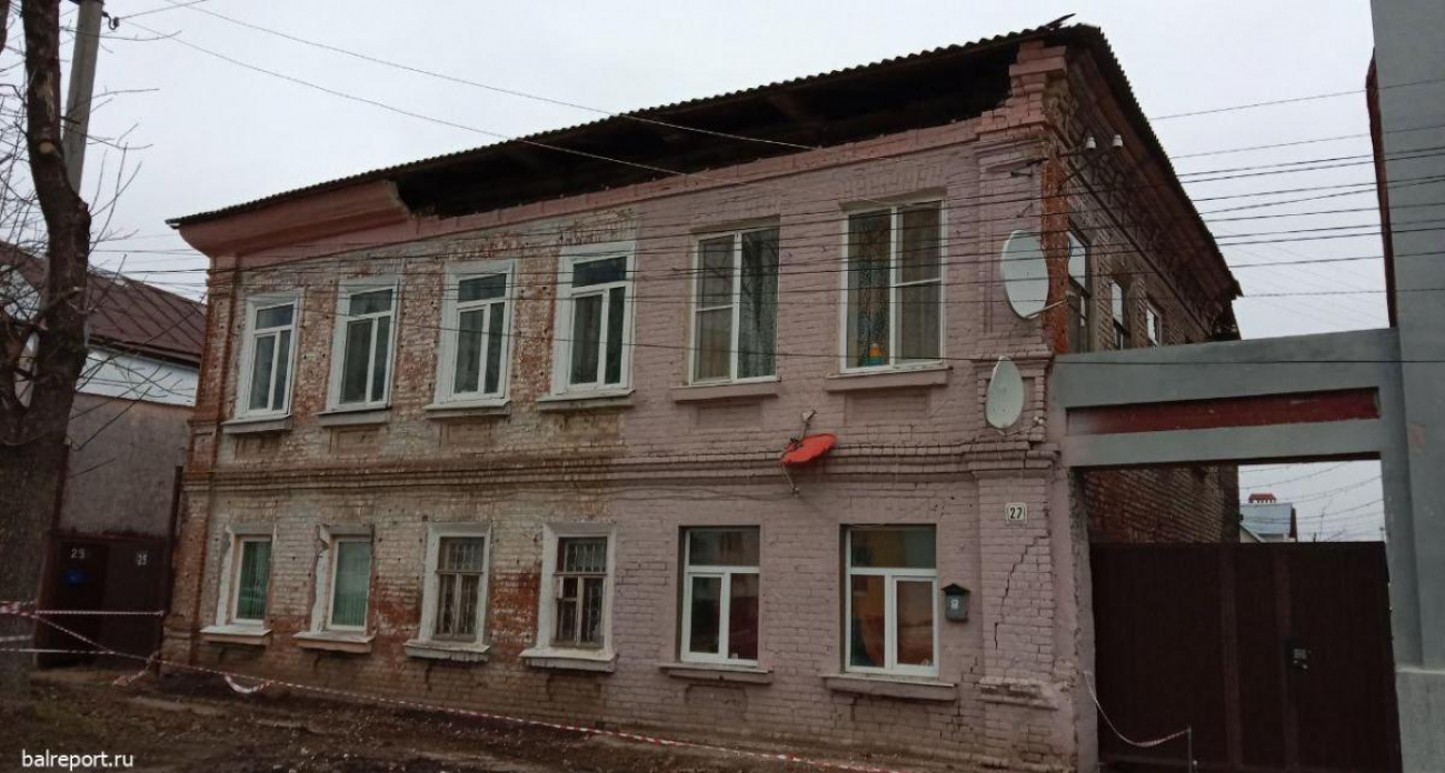 Дом 1917 года рухнул на Коммунистической — жильцов расселят к 2028