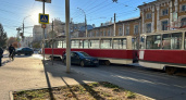 ДТП с трамваем парализовало движение электротранспорта в Саратове