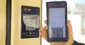 В Самаре в общественном транспорте появились NFC-таблички с QR-кодами для оплаты проезда через СБП