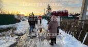 Жители саратовского поселка третий день страдают от прорыва водопровода