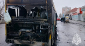 В Энгельсе сгорел пустой маршрутный автобус