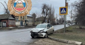 В Балаково при столкновении двух "Лад" пострадала пассажирка