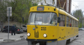 Обкатка трамваев в Саратове сорвалась из-за припаркованного на путях автомобиля