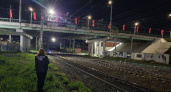 Подросток попал под поезд при переходе путей в неположенном месте
