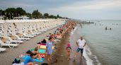 Курорт дорогого разочарования: море холодное, элитные зоны пустые, люди жмутся на узкой полосе, еда по стоимости Фуа-гра