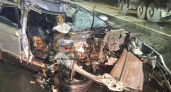 58-летняя пассажирка Haval погибла при наезде на припаркованный КамАЗ в 2:20 ночи