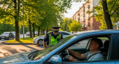 Эти сигналы мгновенно привлекают внимание полиции - запомните раз и навсегда, чтобы не быть остановленным