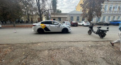 Водитель электровелосипеда госпитализирован после столкновения с такси Kia Rio на Хользунова