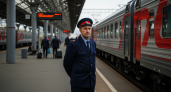 «Купе — это телевизионная Россия, а плацкарт — настоящая»: проводник с 15-летним стажем раскрыл, что на самом деле происходит в поездах