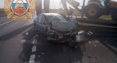 Грузовик DAF с трактором протаранил Nissan под Михайловкой: трое пострадавших госпитализированы
