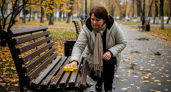 Продавец раскрыл тайну цветных губок — оказывается, жёлтую нельзя использовать для сковородок, а зелёную для тарелок