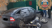 21-летний мотоциклист врезался в "Приору", 88-летняя пенсионерка попала под Renault: два ДТП за день в Саратовской области