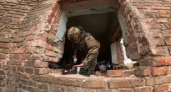Украинские боевики прячутся в подвалах Красноармейска: их выявляют по радиопереговорам